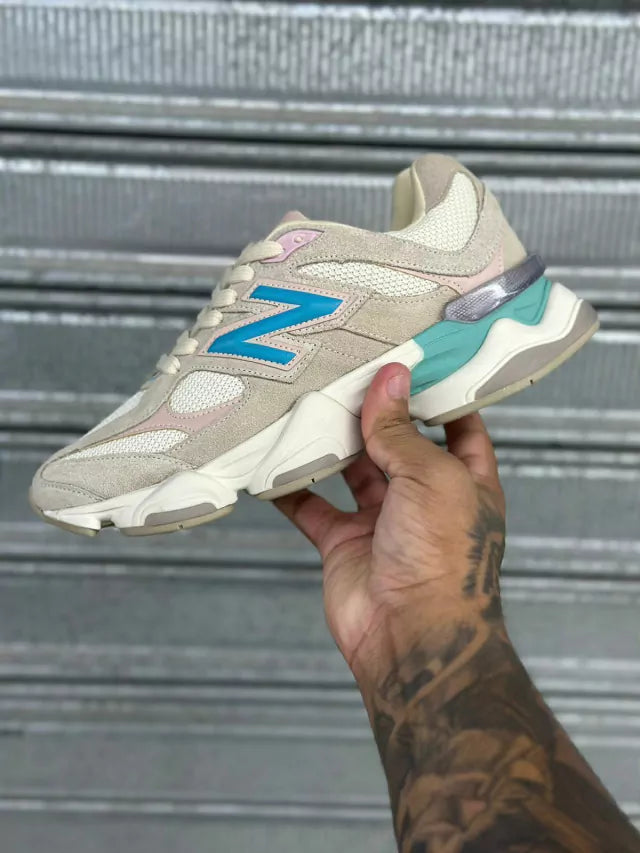 Tênis New Balance 9060 - Bege/Rosa