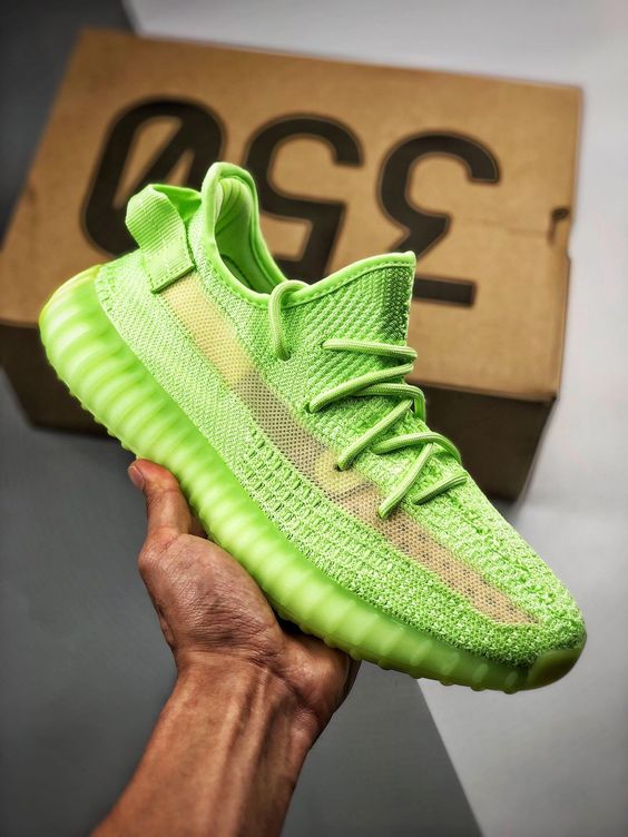 Tênis Adidas Yeezy Boost 350 V2 'Glow'