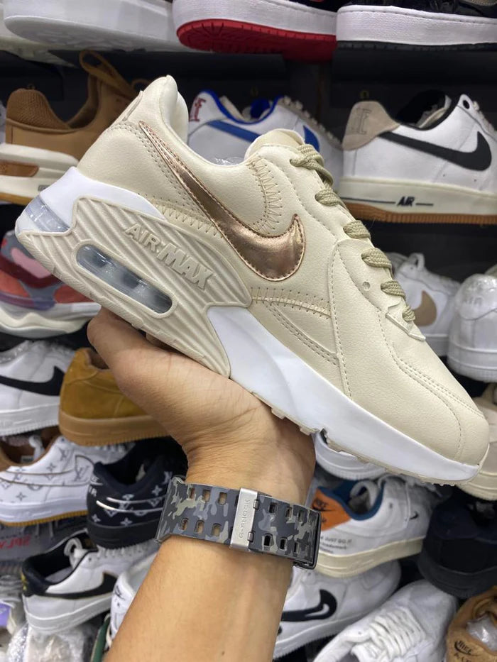 Tênis Nike Air Max Excee - Bege/Dourado