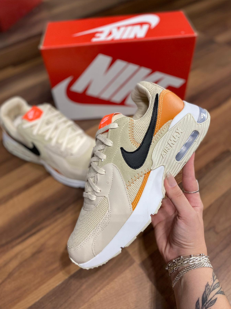 Tênis Nike Air Max Excee - Bege/Laranja/Preto