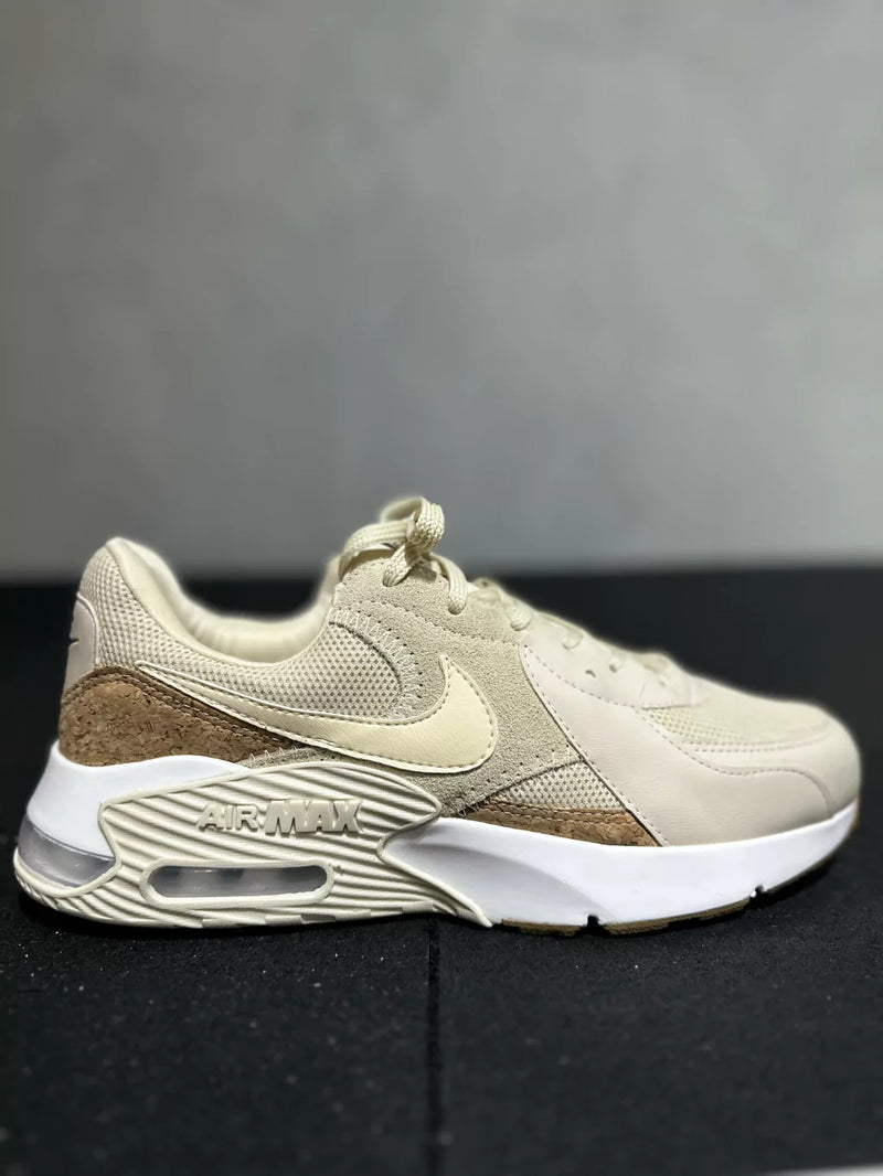 Tênis Nike Air Max Excee - Bege Amadeirado