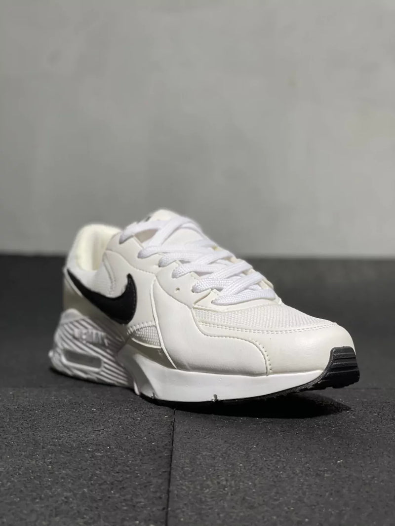 Tênis Nike Air Max Excee - Branco/Preto