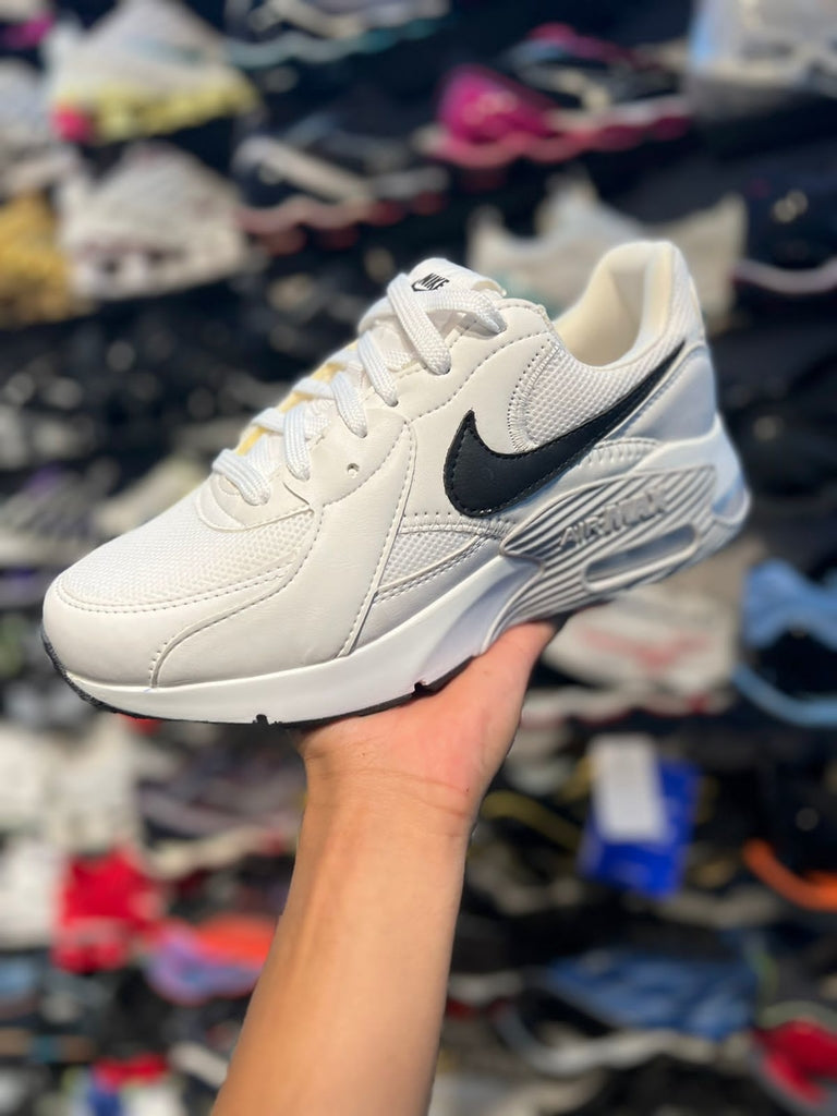 Tênis Nike Air Max Excee - Branco/Preto