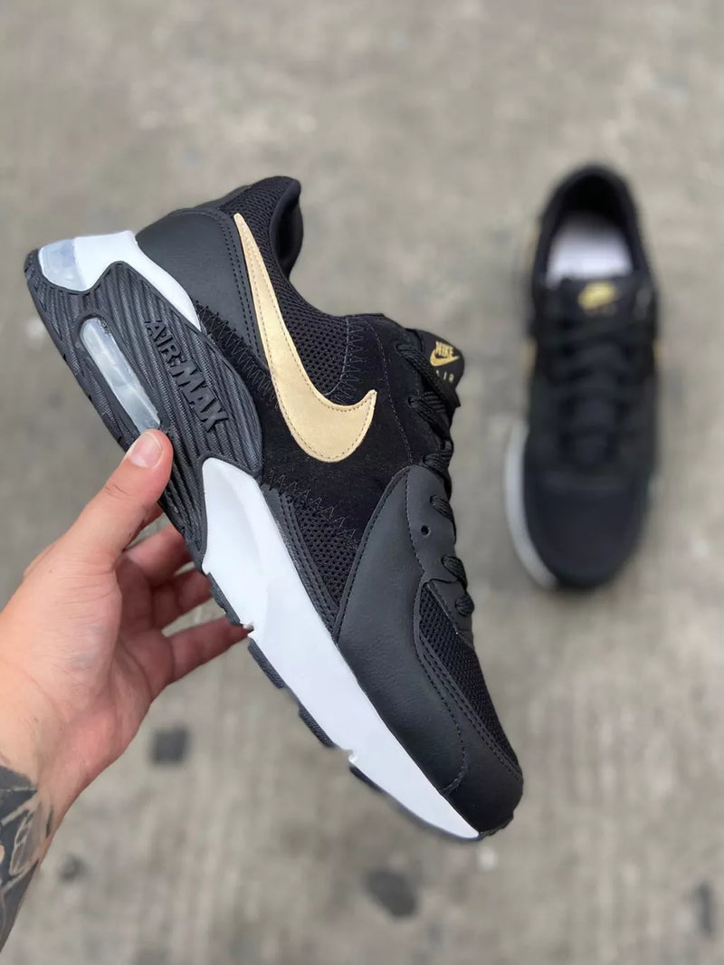 Tênis Nike Air Max Excee - Preto/Branco/Dourado