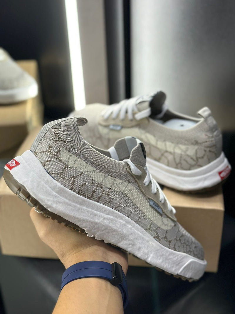 Tênis Vans Ultrarange VR3 Gray