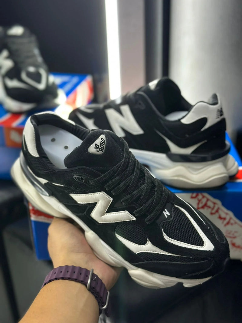 Tênis New Balance 9060 - Preto/Branco