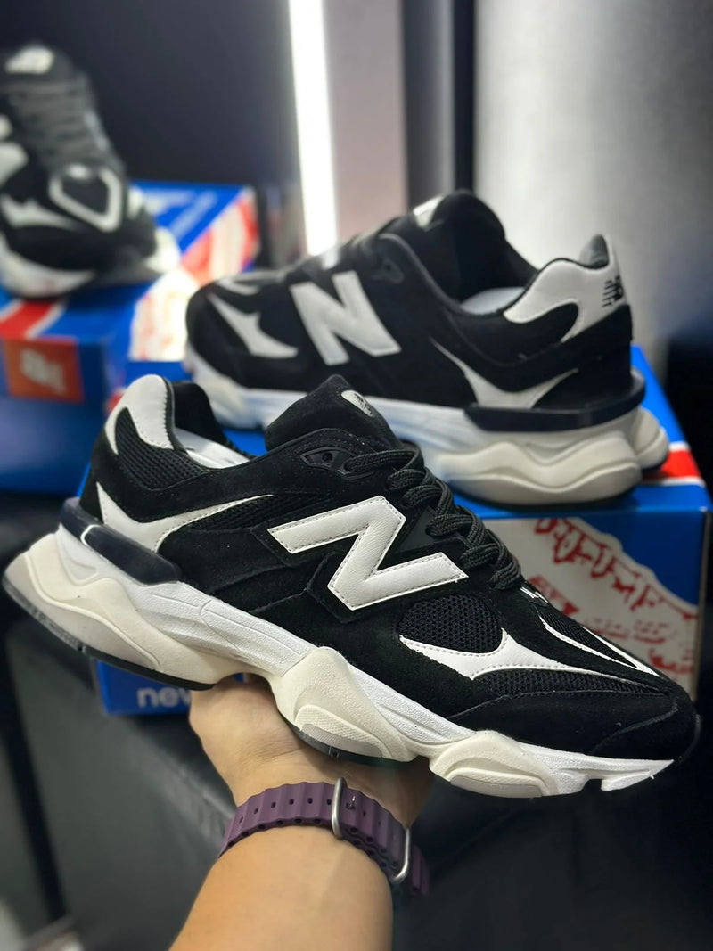 Tênis New Balance 9060 - Preto/Branco