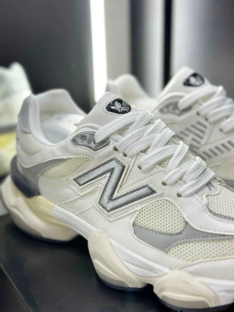 Tênis New Balance 9060 - Branco