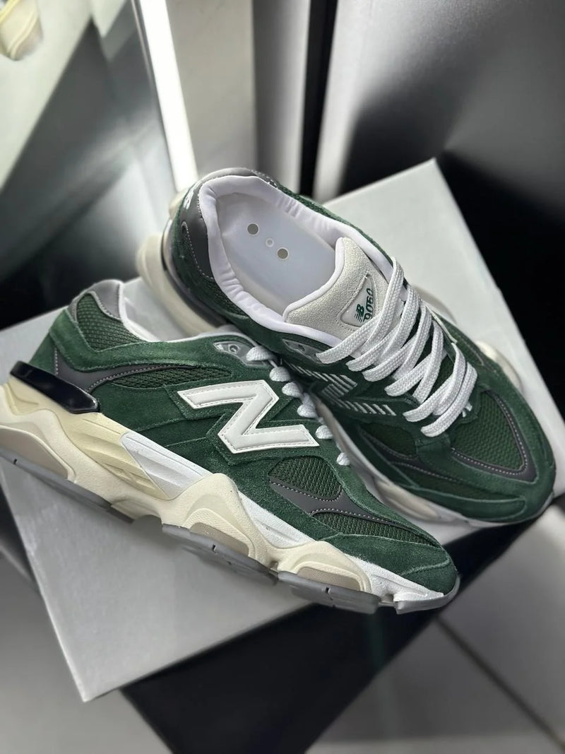 Tênis New Balance 9060 - Verde Militar